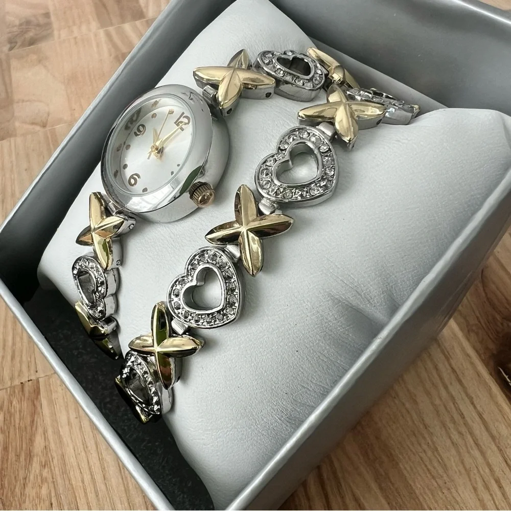 NIB Unbranded watch and bracelet two tone hearts gift set